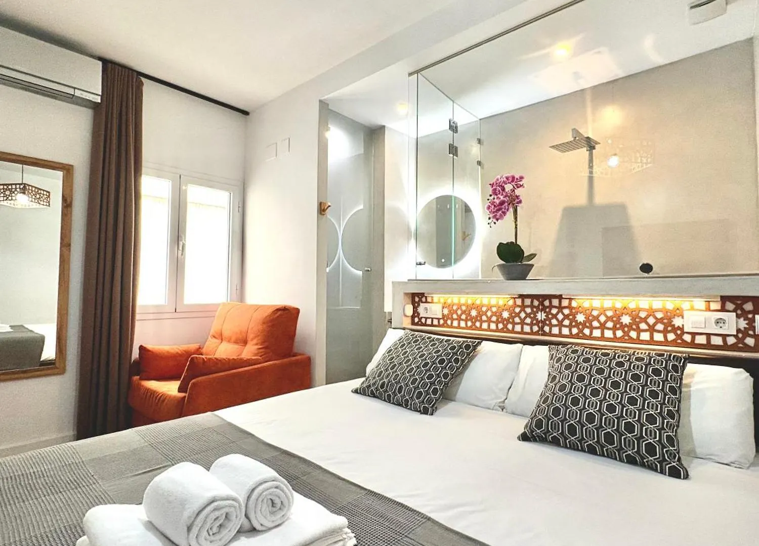 Holiday home Unique House - Private Spa&Pool -Stayinseville
