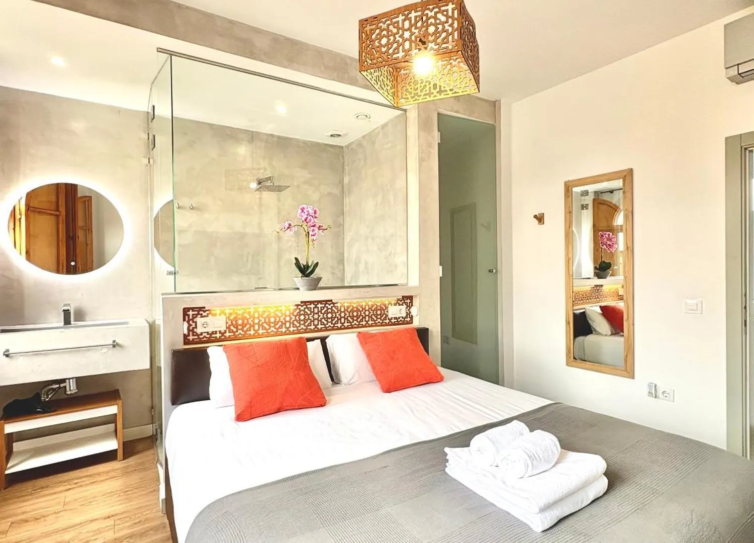 Unique House - Private Spa&Pool -Stayinseville 0*, Seville Spain