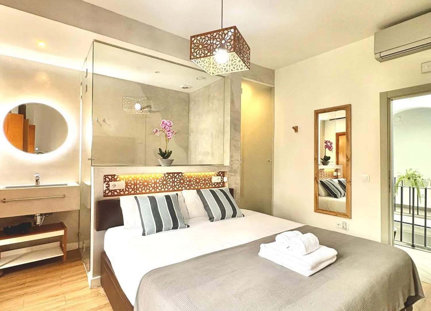 Unique House - Private Spa&Pool -Stayinseville Spain