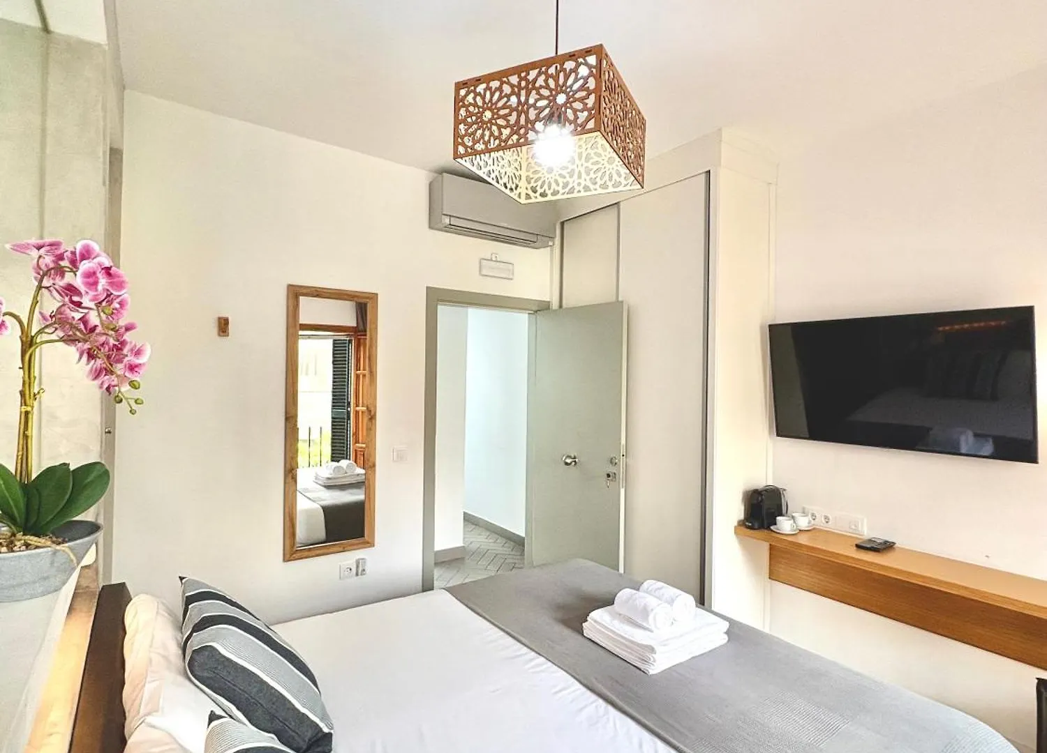Unique House - Private Spa&Pool -Stayin塞维利亚