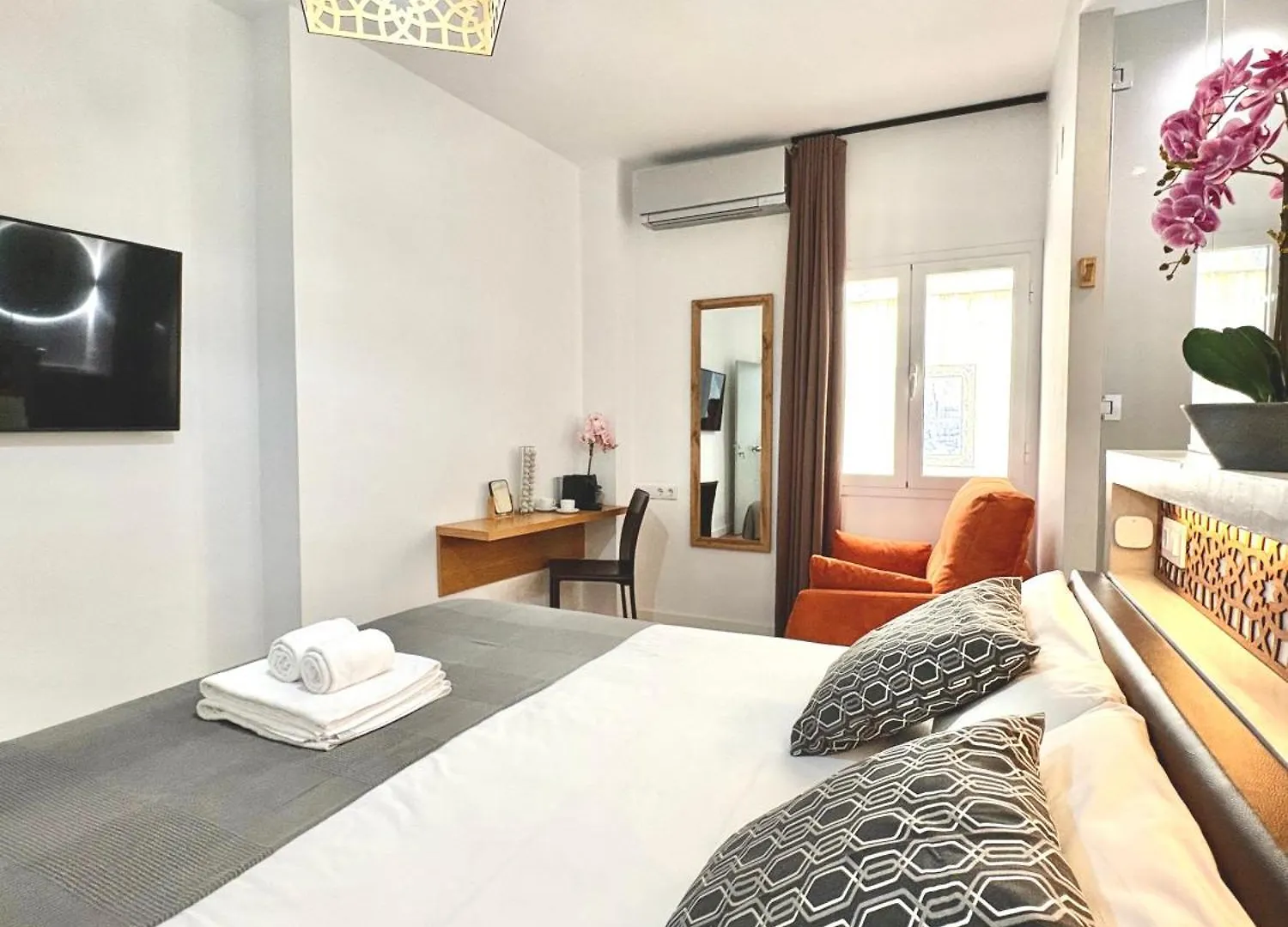 度假居 Unique House - Private Spa&Pool -Stayin塞维利亚