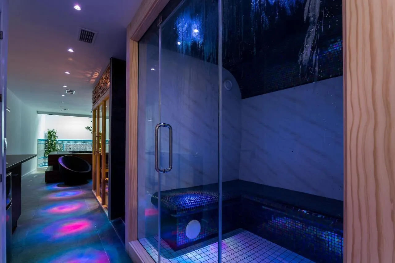 Unique House - Private Spa&Pool -Stayin塞维利亚 0*, 塞维利亚